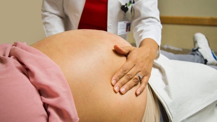 Pregnancy with Ovarian Cysts and Polycystic Ovarian Syndrome.